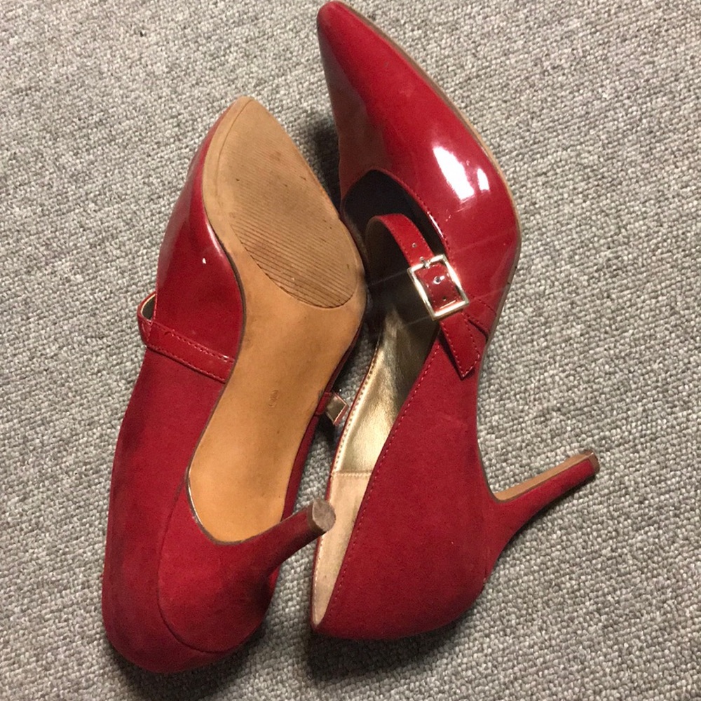 Red heels - Picture 2 of 8